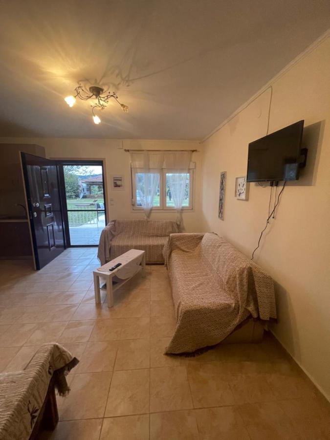 Ευχάριστο Εξοχικό Σπίτι Με Barbeque Apartment Skala Fourkas Bagian luar foto